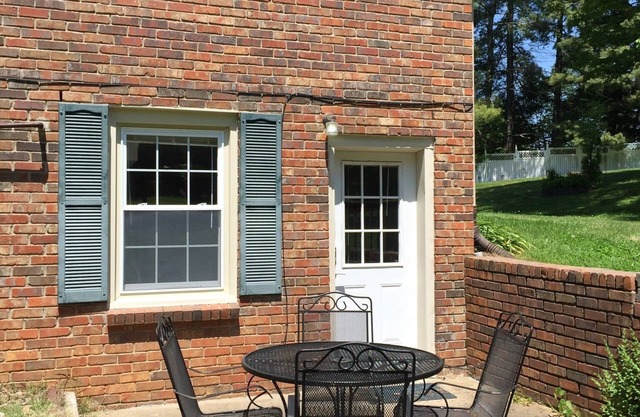 Coeur de Clarksville apt w / entrée privée