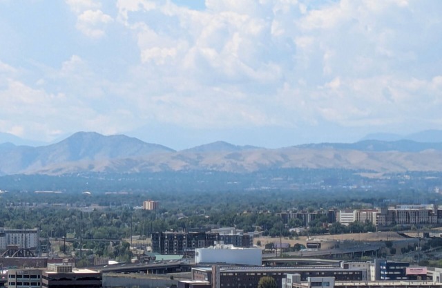 Denver Downtown Suite: Business and Theater District, Convention Center, DCPA