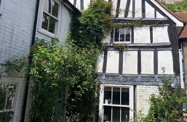 Cœur de Lewes avec sa propre entrée, un lieu magique