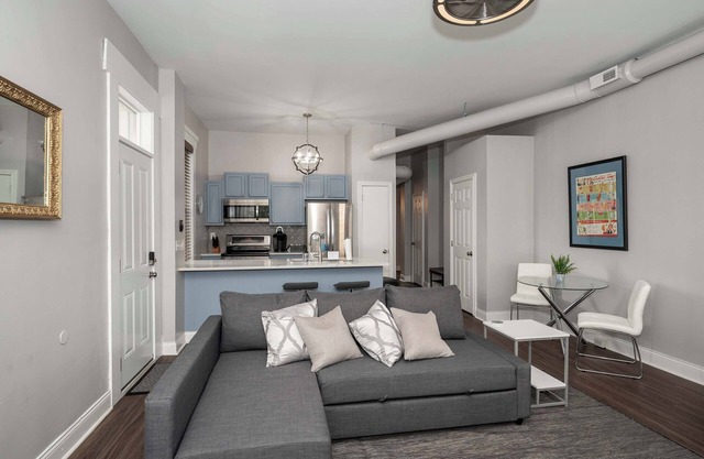 Heart of Mainstrasse Apt 3