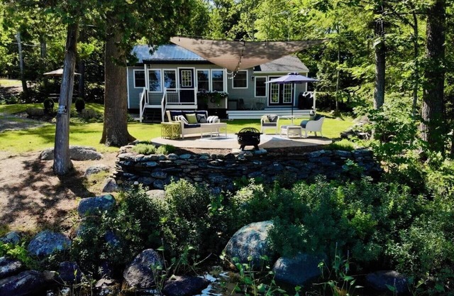 Lake Front Cottage