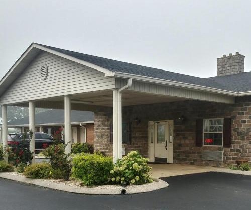Hearthstone Inn