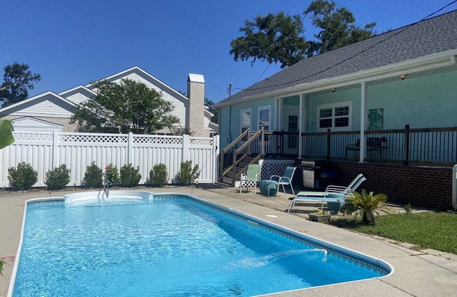 Starfish Cottage is a gem with a beach view
