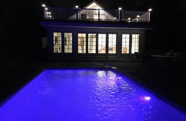 Belle maison de village Sag Harbor avec piscine chauffée et air central!