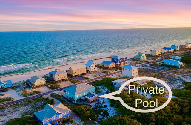 🔥 heated pool 🏊🏼‍♂️6Bed/4Bath☀️BeachVilla 🏖️Steps2Sand