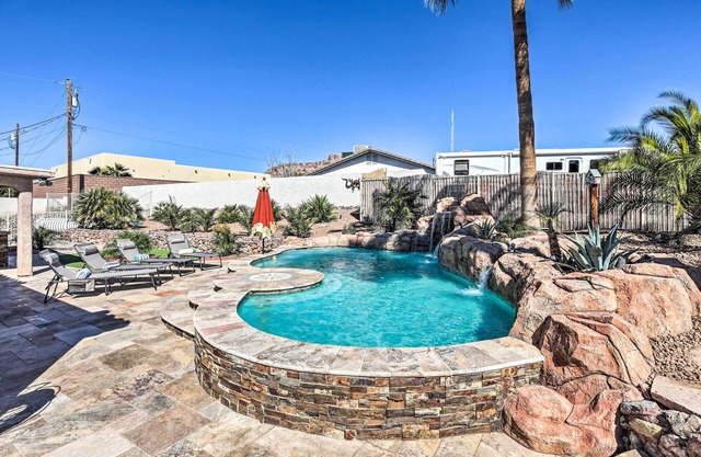 Heated Pool & Game Room: Lake Havasu Retreat
