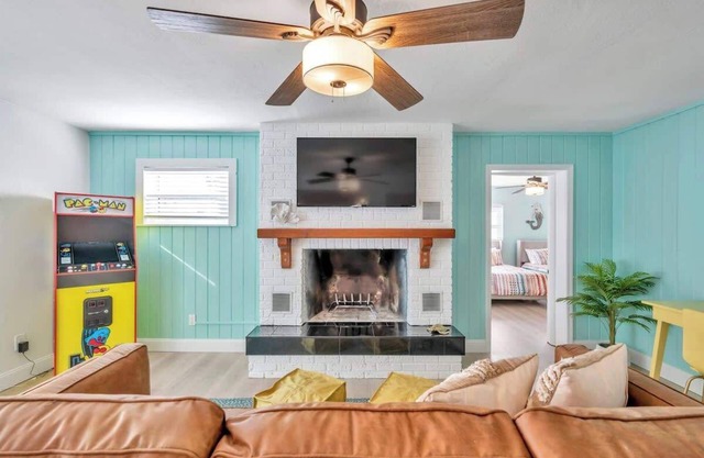 *NEW LISTING* Mermaid Cove | Heated Pool, MiniGolf, 5 min to beaches