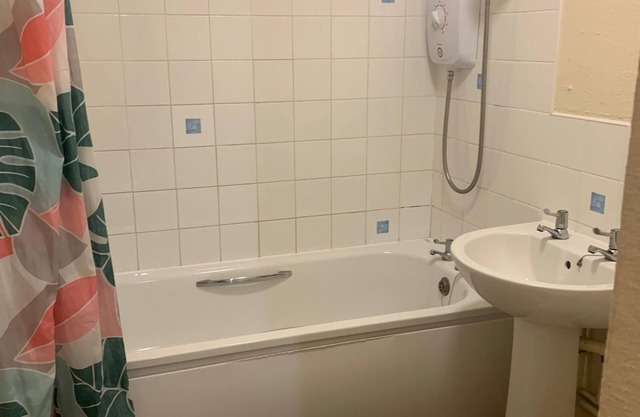 HEATH TOWN APARTMENT
