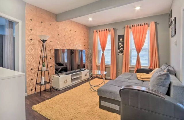 heaven on earth Home! Everything you need is here, 11 mins to Newark Airport NJ,