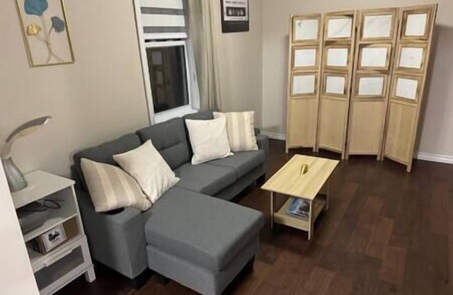 Heaven Retreats Cozy & Rest Room
