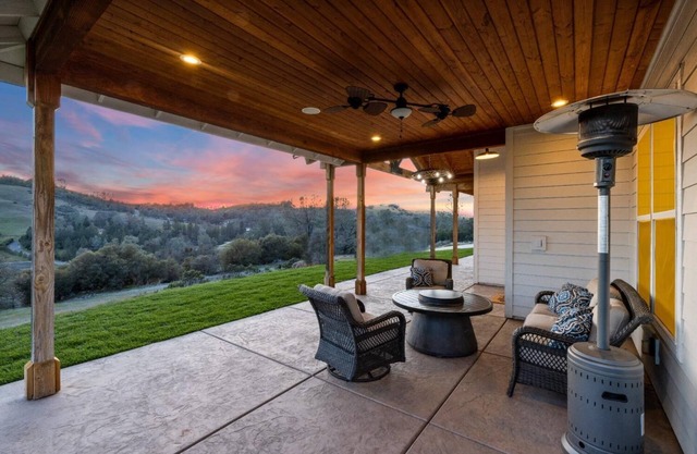 Heavenly Heights 3-bed, 3 bath Scenic Getaway on a 10 Acre lot in Placerville
