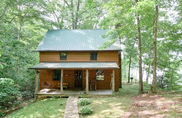 Heavenly Hideaway-Lakeview Log Cabin