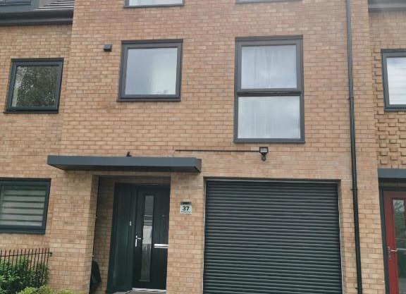 Helena's Place (7 minutes walk to Nottingham Train station)
