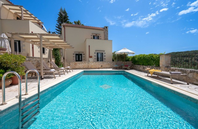 Beautiful villa,Douliana, Near Vamos & Almirida 1
