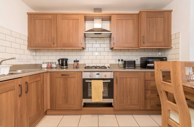 Heliodoor Apartments Milton Keynes 4-Bedroom House