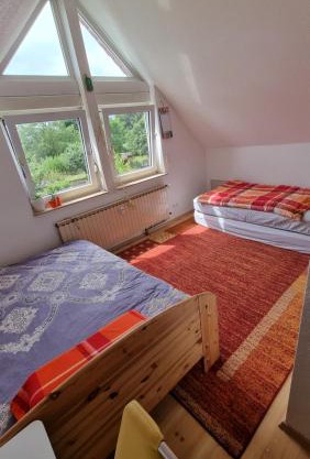 Helles Zimmer 18 qm in 6,5-Zi-Wohnung nähe Frankfurt, Hanau, Büdingen, Friedberg