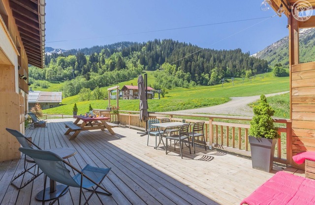 HELLO ARECHES - BEAUFORT ARECHES