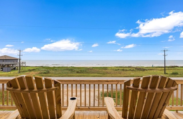 HELLO SUNSHINE - Bayside home with a Amazing Gulf Views!! Sleeps 16