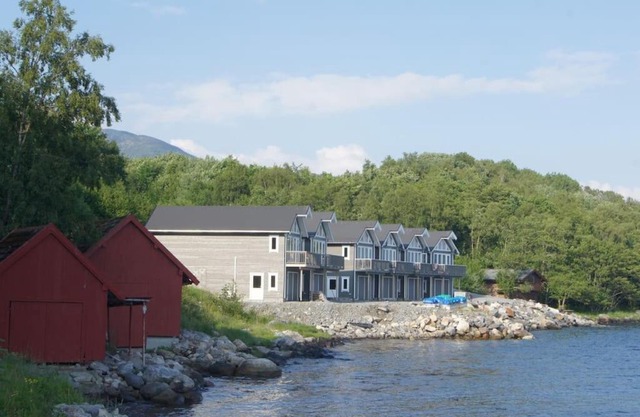 Helt ny rorbu på Slyngstad i Ålesund Kommune