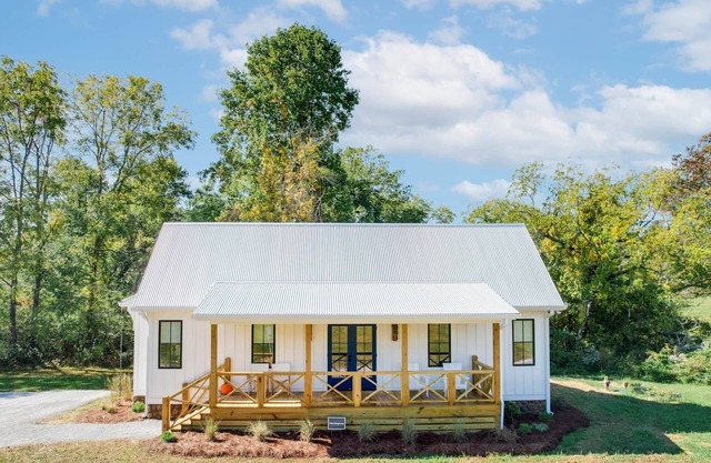Hemingway Cottage at Julep Farms