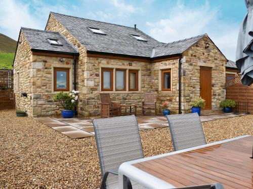 Hen House - Uk31827