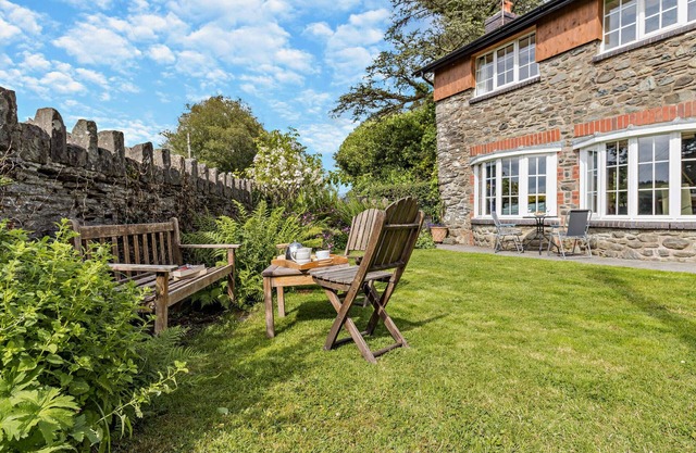 Hen Stabl- Cemaes - Deux Chambres Maison, Couchages 5