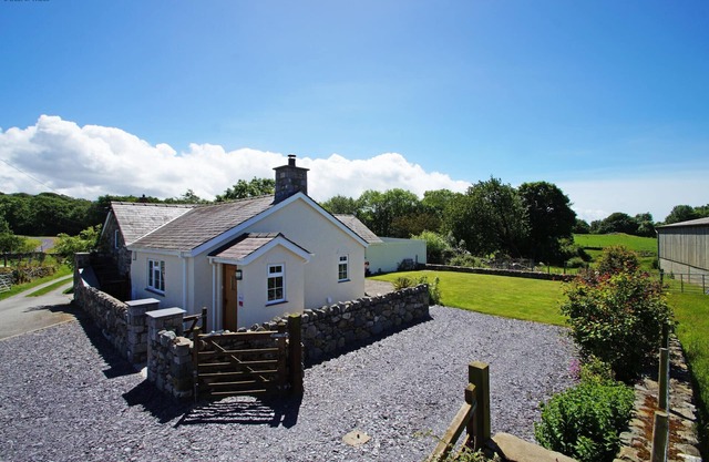 Hen Stabl Llanrug - Deux Chambres Maison, Couchages 4