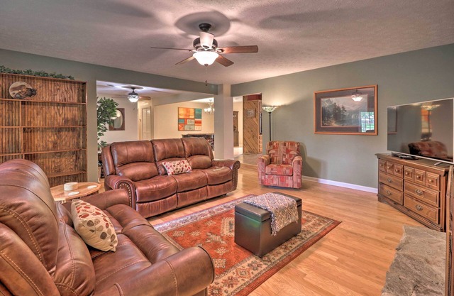 Hendersonville Home w/ Fire Pit: 5 Mi to Downtown!