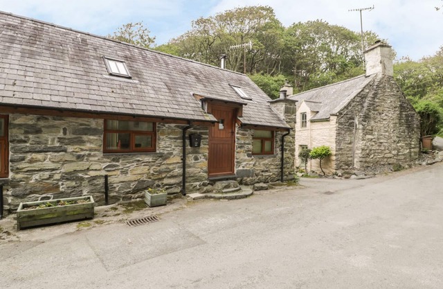 Hendoll Cottage 1, FAIRBOURNE