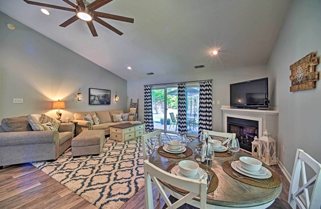 Henrico Hideaway w/ Lake Access + Boat Slip!