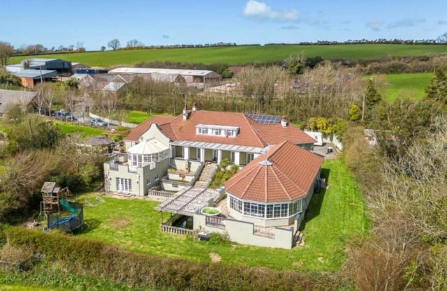 Henstridge House