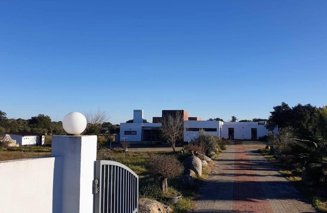 Herdade para até 19 pessoas com piscina