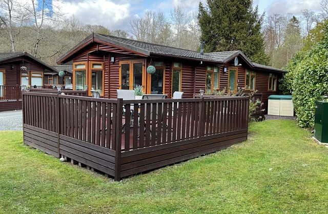 HERDWICK LODGE, family friendly, with pool in Troutbeck Bridge