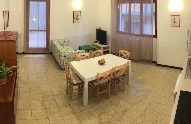 Chez nous. Dans la ville de l'eau et de la pierre