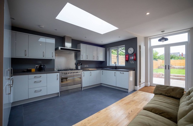 HEREFORD - Clifton Villa - Beautifully Presented House Located A Short Walk From City Centre - Sleeps 6 Guests - Perfect For Exploring Hereford