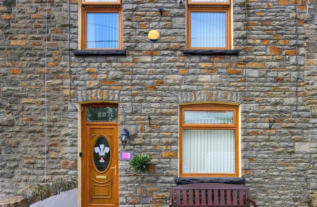 Heritage Cottage Rhondda Valley by StayStaycations