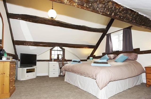 Heritage House room 1