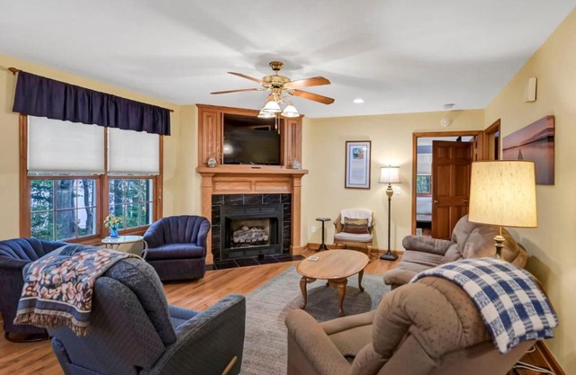 Herons Flight Sleeps 6