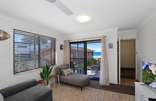 Hi Surf 6 - Beachfront Unit