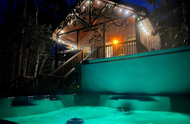 Hiawassee Cabin/Hot Tub/Creekside/Pet Friendly