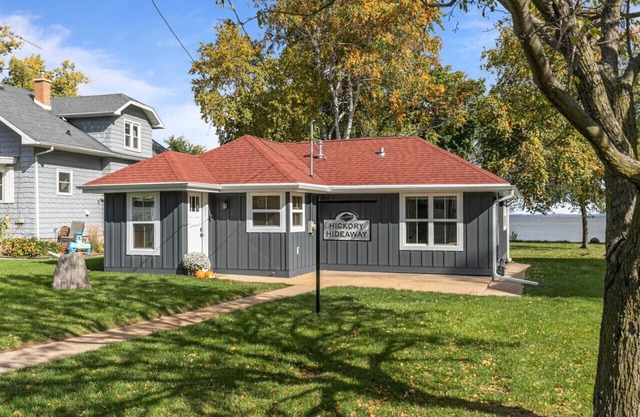 Hickory Hideaway-2 Bedroom with Lakeviews