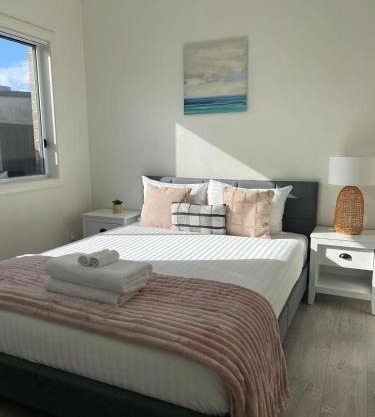 Hidden 2 Bedroom Getaway in Kingsgrove
