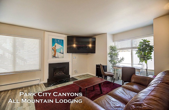 Hidden Creek 14C1: 1 Bedroom 1 Bath Vacation Rental Condo