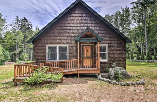 Hidden Gem Cottage Near Blue Hill Peninsula
