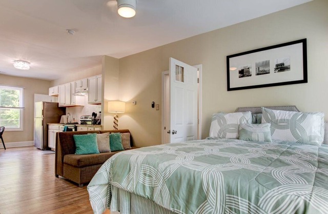 💎Hidden Gem Studio💎 Queen Bd | 5⭐️ Location