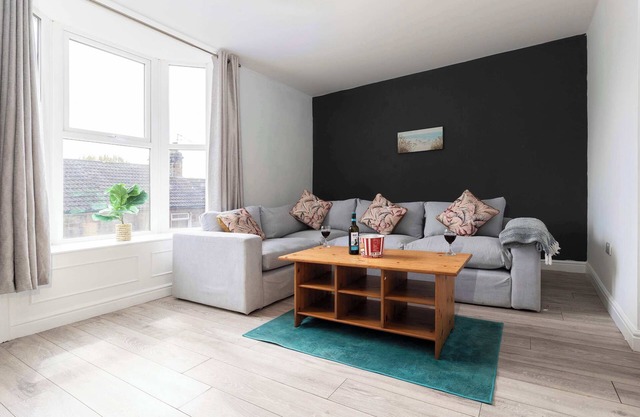 Hidden Gem with bags of space! 3 Bed Town House!