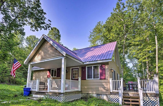 NOUVEAU! Cottage calme sur un lac privé avec quai de pêche!