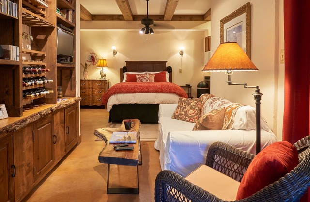 "Hidden Secret" NOUVEAUX TARIFS DE LISTE Romance et répit High Country, sur 4 acres
