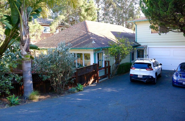 Hideaway 1 BR / 1 BA One Block from Beach, Snowbirds welcome