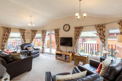 Hideaway Lodge